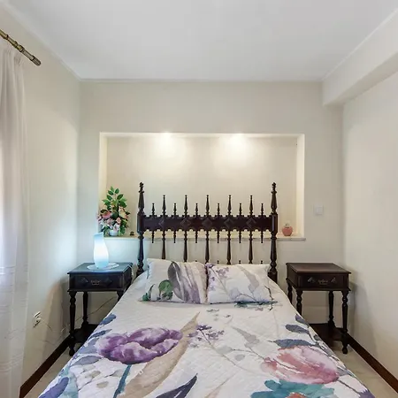 Estudio Entre Porto E Aveiro * Carregosa