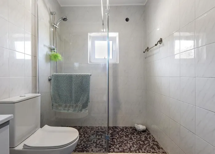 Estudio Entre Porto E Aveiro *